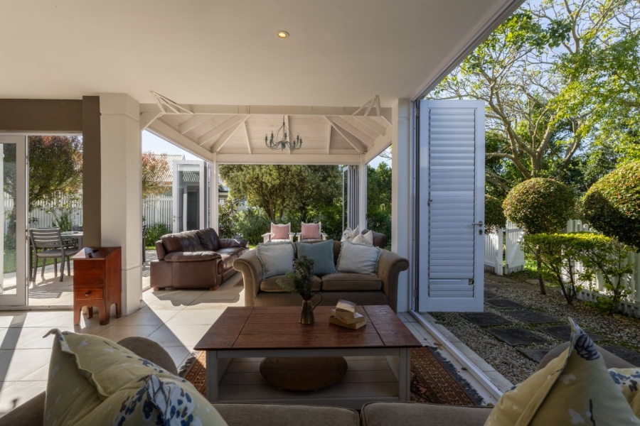 4 Bedroom Property for Sale in Thesen Islands Western Cape